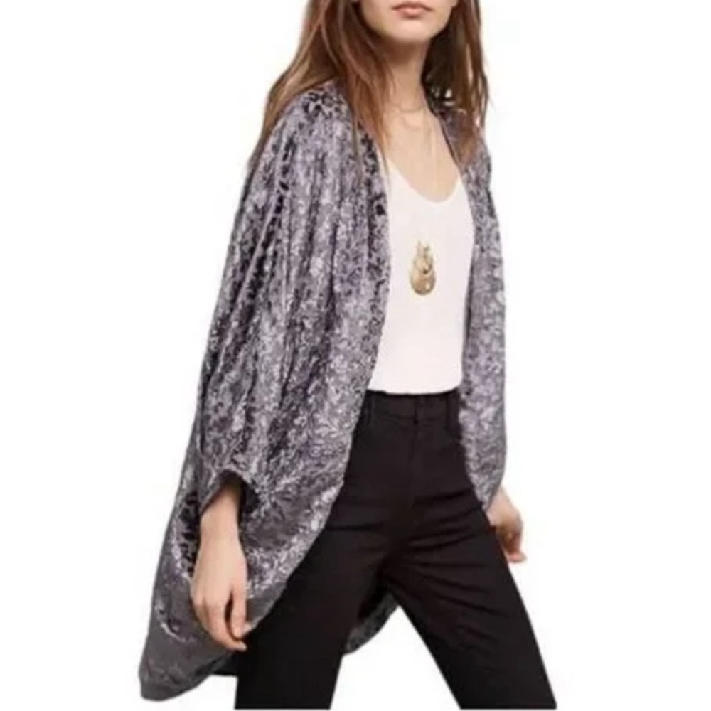 Anthropologie 🩶 Kimono Tolani Velvet Blue One Size RARE